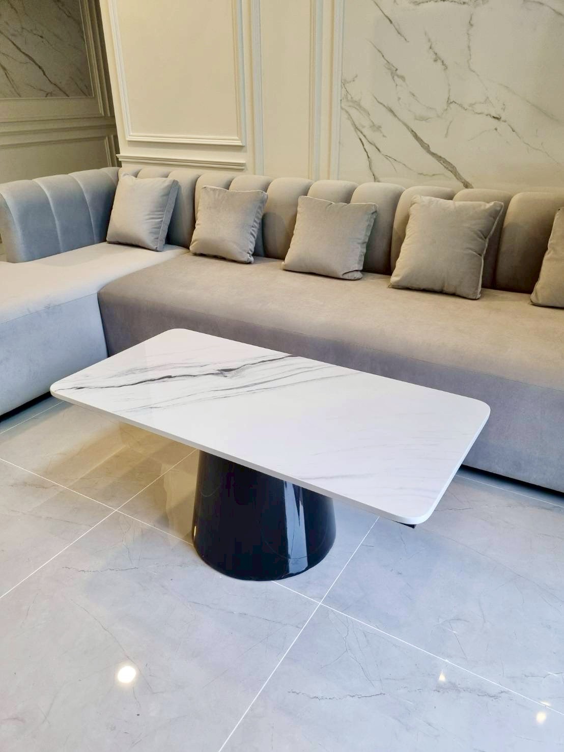 stainless-steel-table